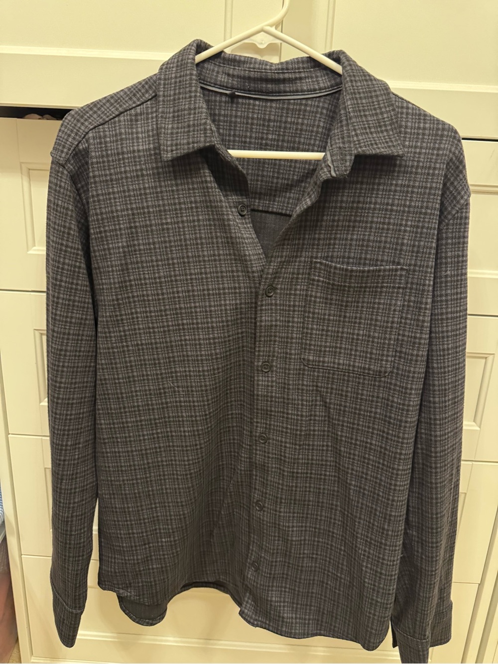 Men's VRST Gray Plaid Long-Sleeve Button-Up Shirt-size Small